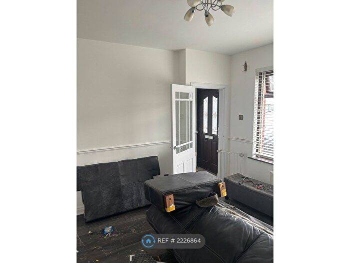 3 Bedroom Semi-Detached House To Rent In Alexandra Road, Manchester, M26