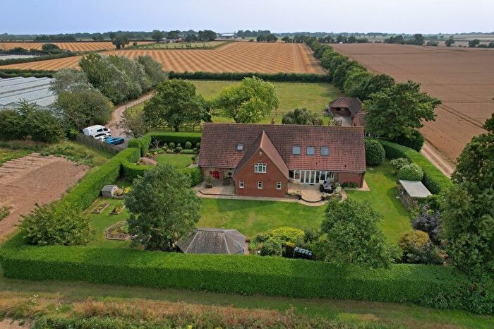 5 Bedroom Detached House For Sale In Low Road, Martham, NR29