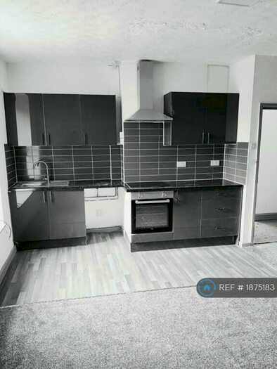 2 Bedroom Flat To Rent In Schofield Street, Waterfoot, Rossendale, BB4