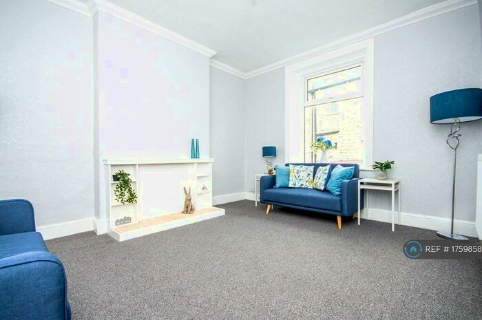 4 Bedroom Terraced House To Rent In Branch Street, Bacup, OL13