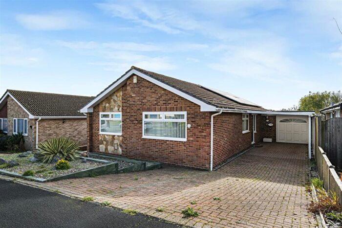 3 Bedroom Detached Bungalow For Sale In Quarry Lane, Seaford, BN25