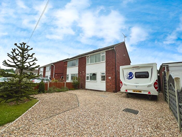 3 Bedroom Semi-Detached House For Sale In Sixth Avenue, Grantham, Grantham, NG31