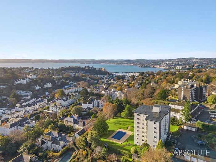 2 Bedroom Flat For Sale In Lower Warberry Road, Torquay, TQ1