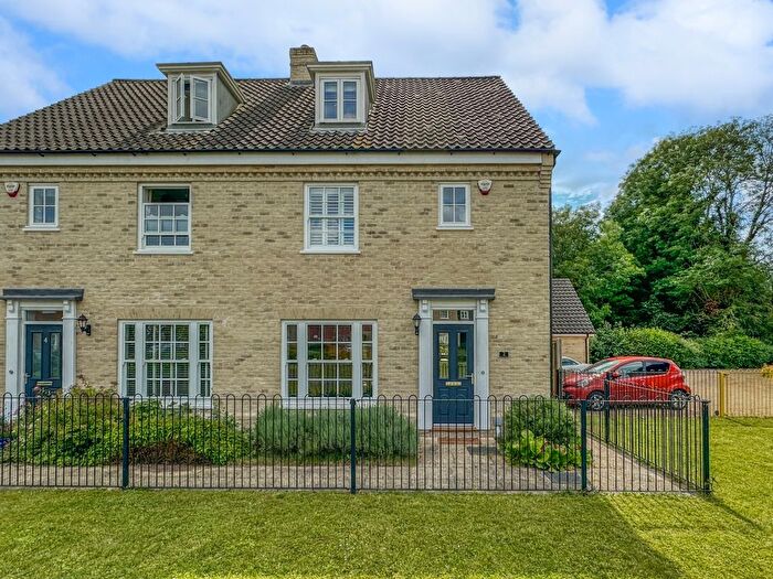 4 Bedroom Semi-Detached House For Sale In Ellis Gardens, Burwell, Cambridge, CB25