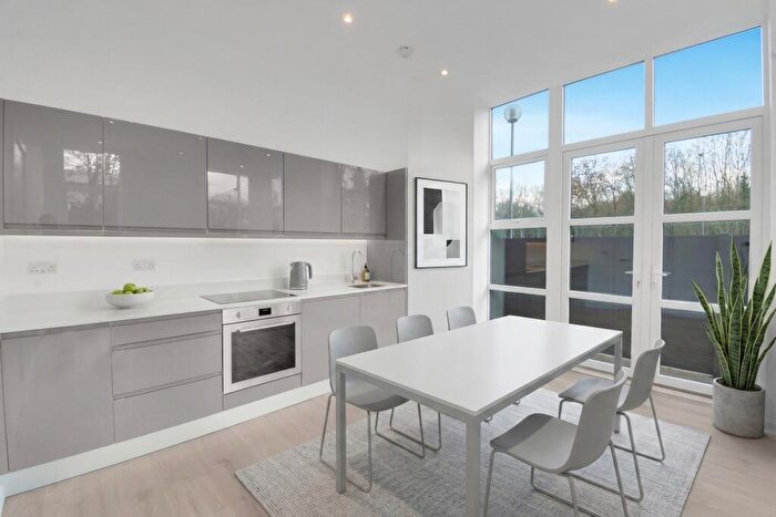2 Bedroom Flat To Rent In **Limited Offer: £. Rent Contribution - Sunrise Parkway, Milton Keynes, MK14