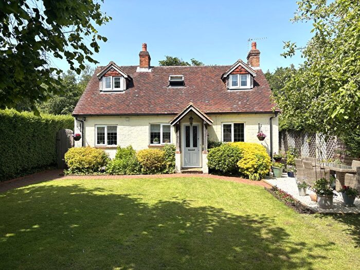 4 Bedroom Detached House For Sale In Cricketers Lane, Windlesham, GU20