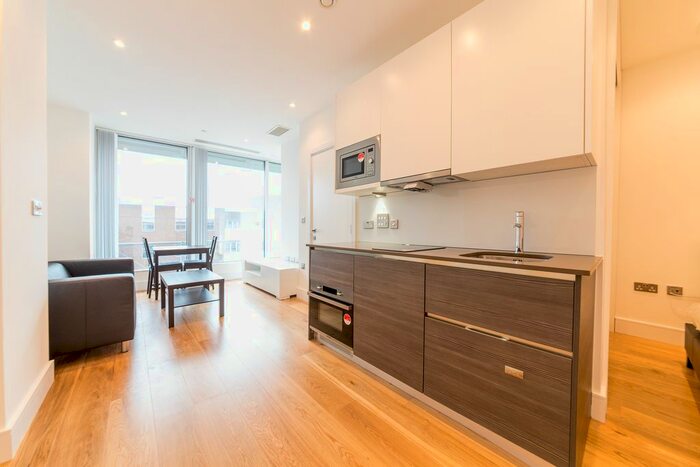 Studio To Rent In Staines Road, Hounslow, TW3