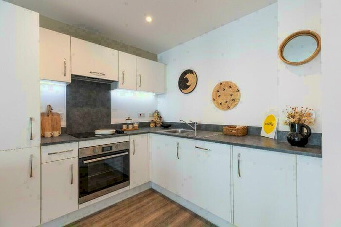 2 Bedroom Flat To Rent In Flat, Sherborne Place, Grosvenor Street West, Birmingham, B16