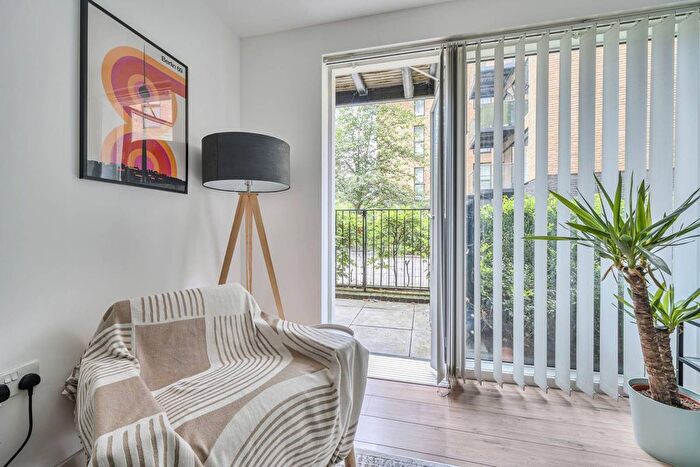 1 Bedroom Flat To Rent In Conington Road, Lewisham, London, SE13