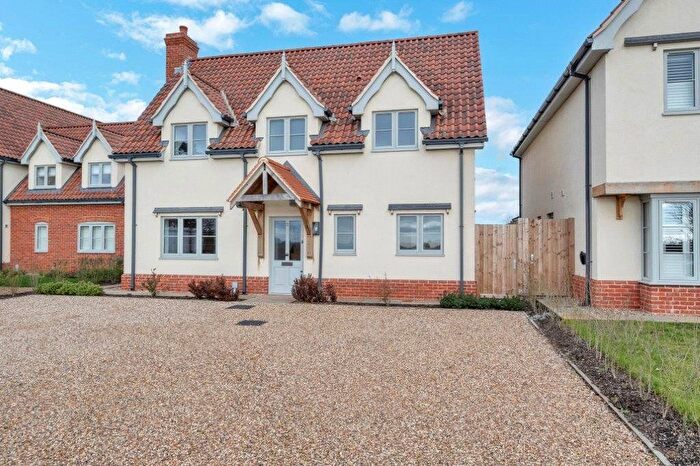 3 Bedroom Detached House For Sale In Pear Tree Gardens, Stowupland, Stowmarket, Suffolk, IP14