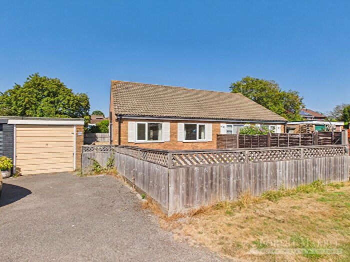 2 Bedroom Semi-Detached Bungalow For Sale In Forest Road, Frome, BA11