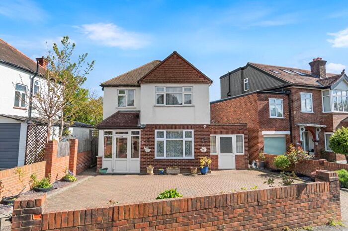 3 Bedroom Detached House For Sale In Church Hill Road, Cheam, SM3