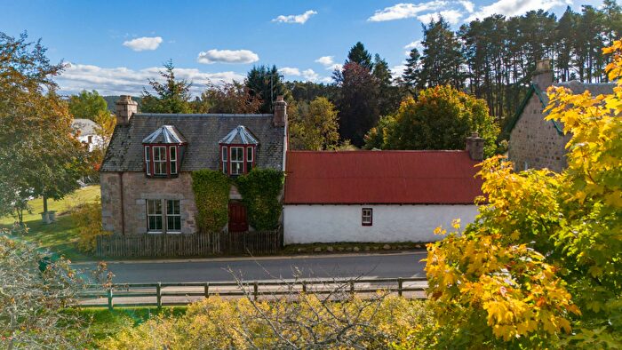 4 Bedroom Detached House For Sale In Station Road, Carrbridge, PH23