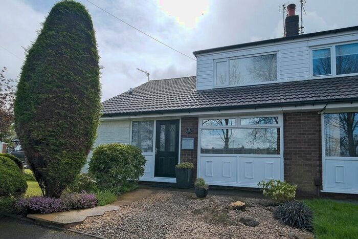 3 Bedroom Semi-Detached House For Sale In Grove Court, Oswaldtwistle, Accrington, Lancashire, BB5