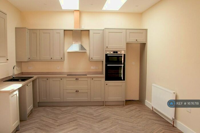 2 Bedroom Bungalow To Rent In Rackham Court, Diss, IP22