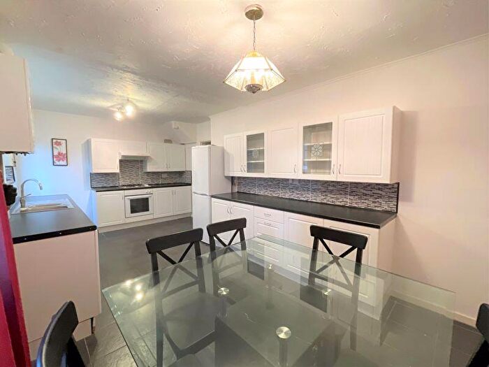 3 Bedroom Semi-Detached House To Rent In Brookhouse Avenue, Eccles, M30