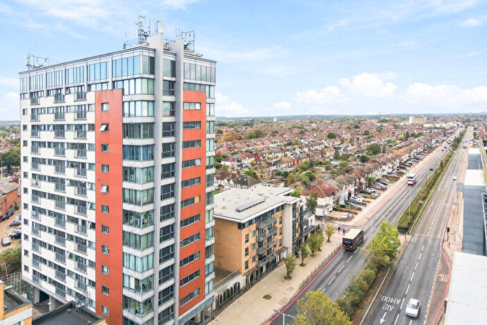 1 Bedroom Flat For Sale In City Gate House, Eastern Avenue, Ilford, Redbridge, IG2