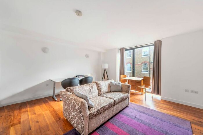 2 Bedroom Flat To Rent In Northington Street, Bloomsbury, London, WC1N