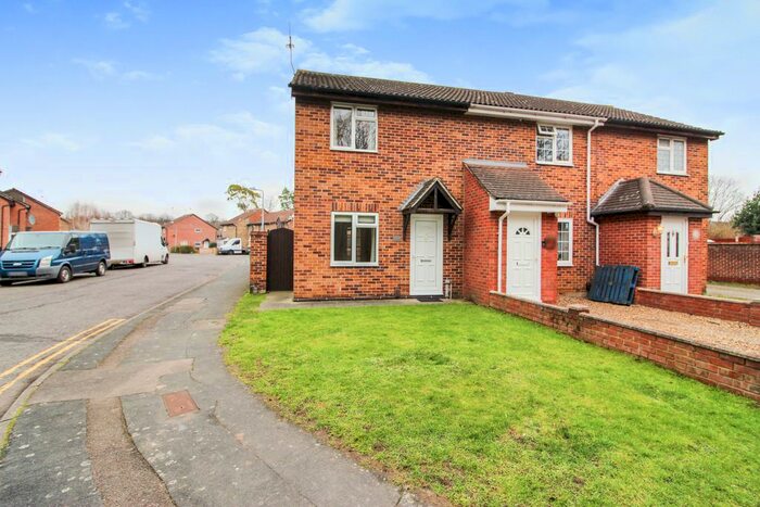 2 Bedroom End Of Terrace House To Rent In Orchis Grove, Badgers Dene, Grays, RM17