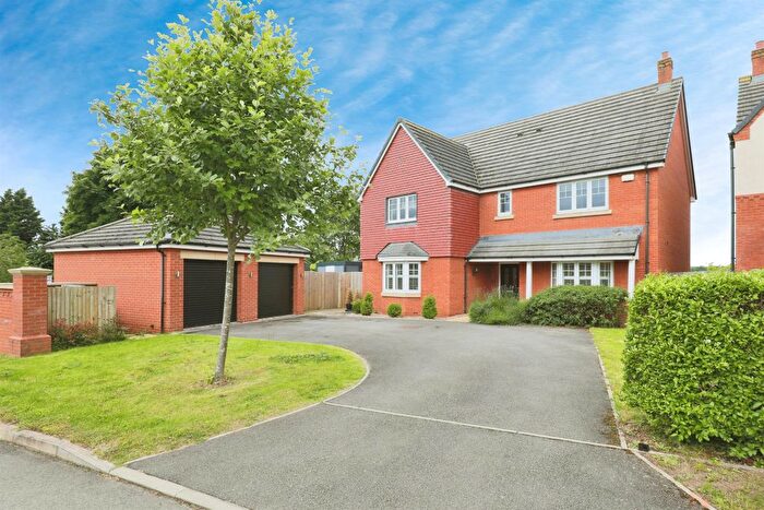 5 Bedroom Detached House For Sale In The Spinney, Hampton Lucy, Warwick, CV35