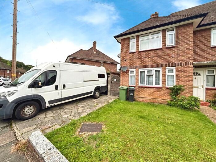 2 Bedroom Maisonette For Sale In Collier Close, Epsom, Surrey, KT19