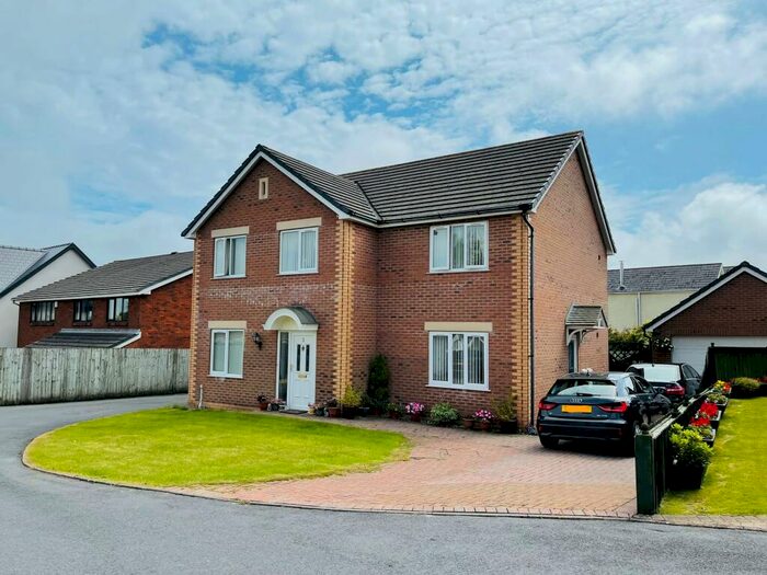 4 Bedroom House To Rent In Orchard Close, Gorseinon, Swansea, SA4