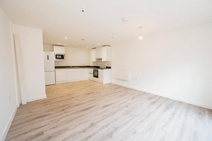 1 Bedroom Apartment For Sale In Eden Avenue, Birmingham, B12