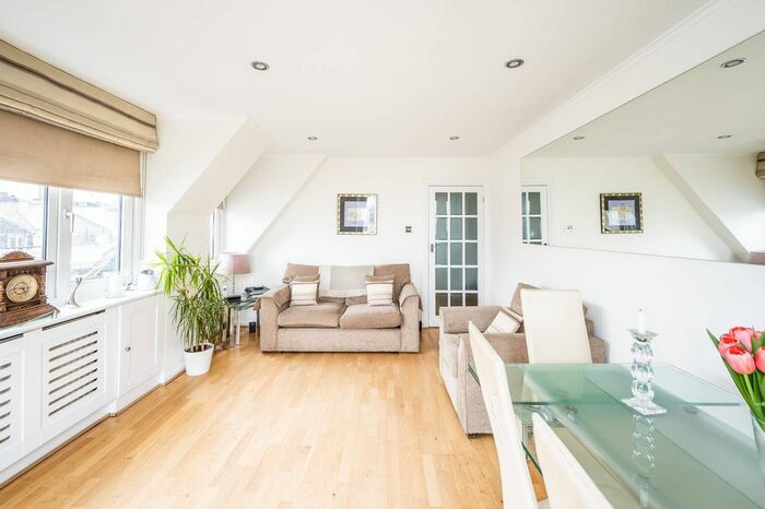 1 Bedroom Flat For Sale In Sussex Place, Hyde Park Estate, London, W2