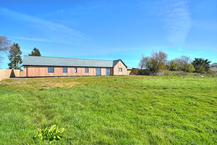 4 Bedroom Bungalow For Sale In The Byre, Higher Cheldon Cross, EX18