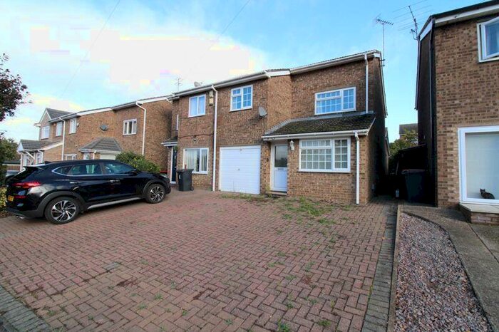 3 Bedroom Semi-Detached House To Rent In Kentmere Close, Kempston, MK42