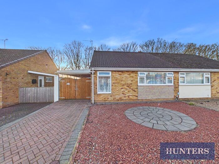 2 Bedroom Semi-Detached Bungalow For Sale In Harewood Avenue, Bridlington, YO16
