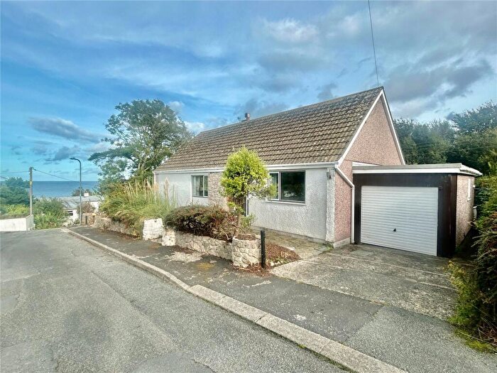 4 Bedroom Bungalow For Sale In Ffordd Cynlas, Benllech, Isle Of Anglesey, LL74