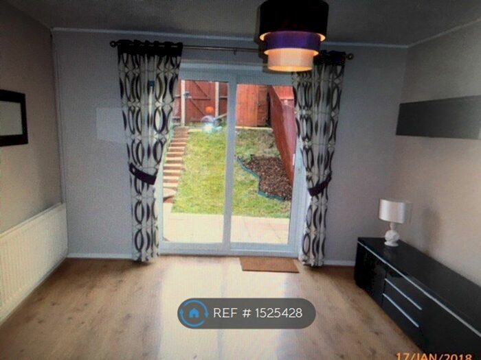 1 Bedroom Terraced House To Rent In Chaffinch Close, Chatham, ME5