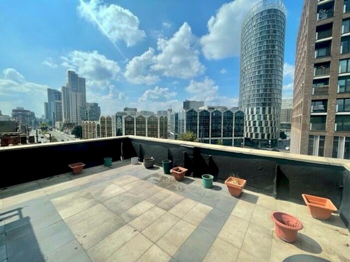 2 Bedroom Flat To Rent In High Road, Stratford, E15