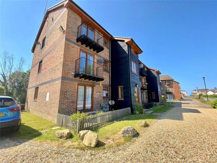 2 Bedroom Flat To Rent In Marymead Close, Ryde, PO33