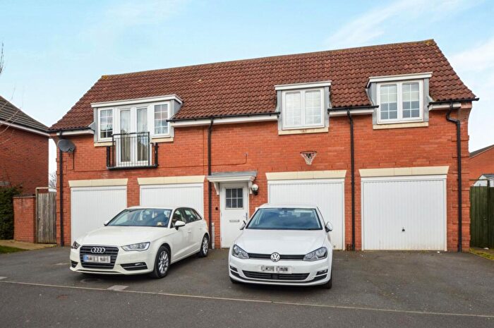 2 Bedroom Flat To Rent In Weavers Avenue, Shepshed, Loughborough, LE12