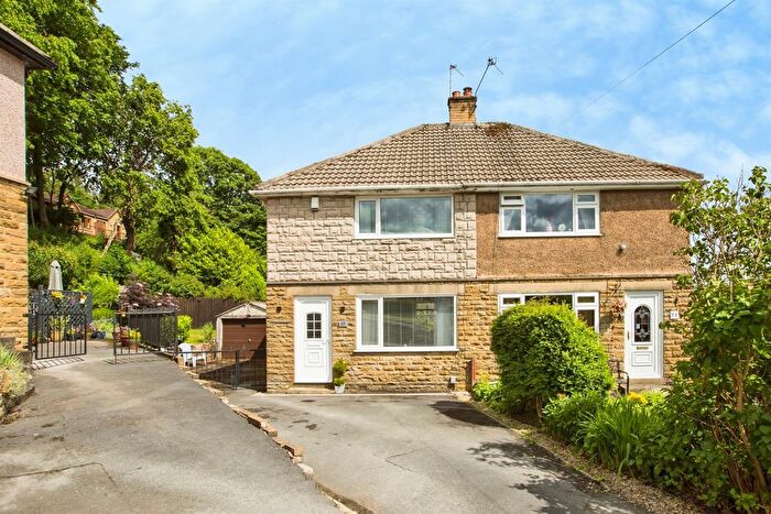 2 Bedroom Semi-Detached House For Sale In Meadow Drive, Halifax, HX3