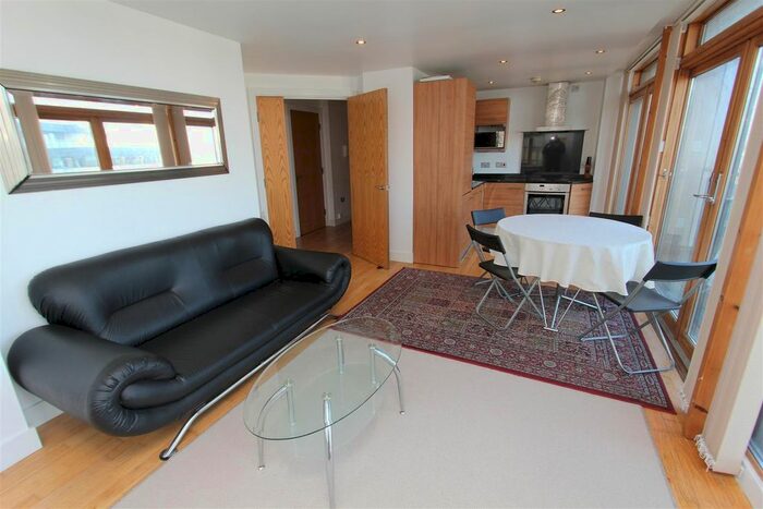 2 Bedroom Flat To Rent In Clarence House, Leeds Dock, LS10
