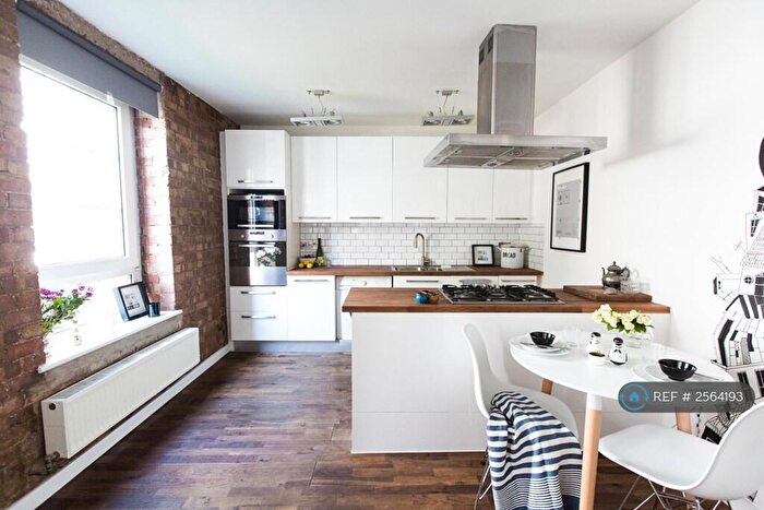 2 Bedroom Flat To Rent In Barnett House, London, E1