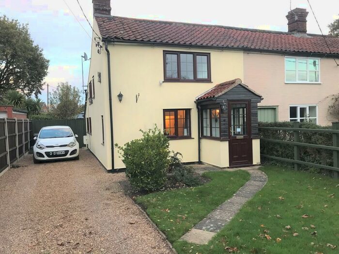 2 Bedroom Cottage To Rent In Salhouse, NR13