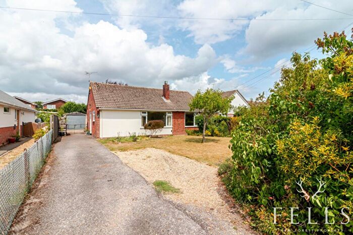 2 Bedroom Detached Bungalow For Sale In Orchard Close, Ringwood, BH24