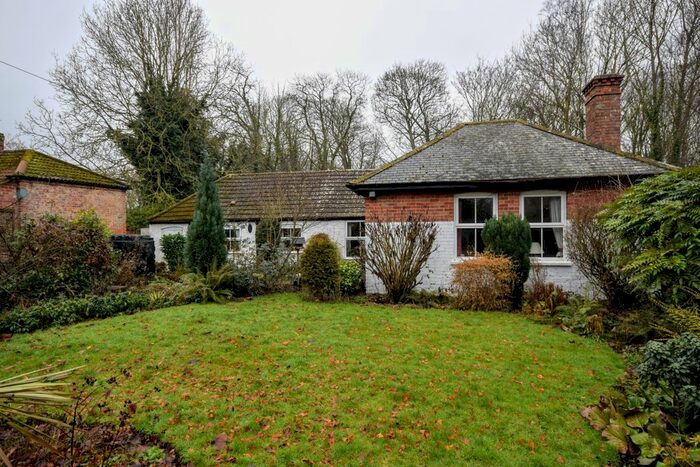3 Bedroom Detached Bungalow For Sale In Main Road, Saltfleetby, LN11