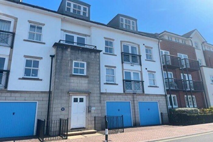 2 Bedroom Flat To Rent In Commercial Road, Weymouth, DT4
