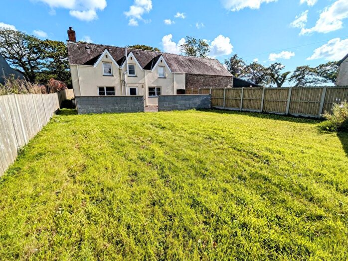 3 Bedroom Property To Rent In Llanybri, Carmarthen, Carmarthenshire., SA33