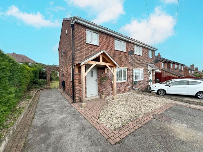 2 Bedroom Semi-Detached House For Sale In Fairfield Rise, Kirkburton, HD8