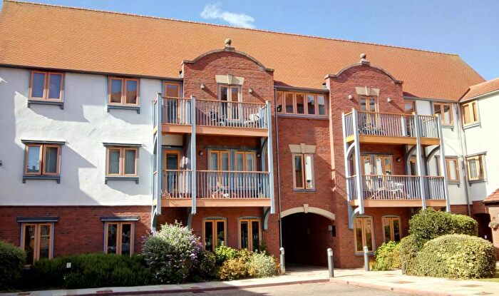 3 Bedroom Apartment To Rent In Foregate Street, Chester, CH1