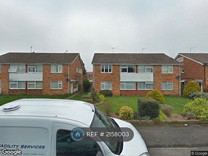2 Bedroom Maisonette To Rent In Larkspur Way, Epsom, KT19