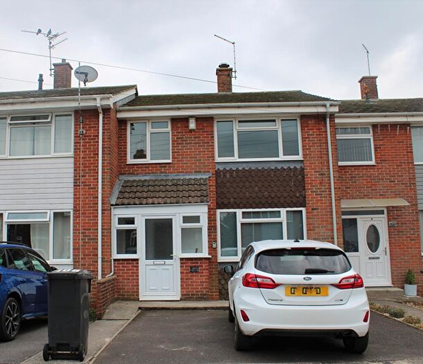 Studio To Rent In North Western Yeovil, BA21