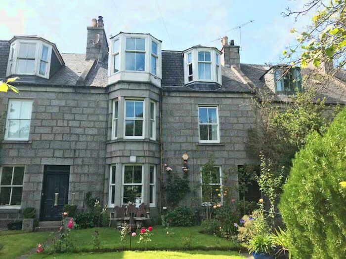 2 Bedroom Flat To Rent In Hardgate, First Floor Right, Aberdeen, AB11