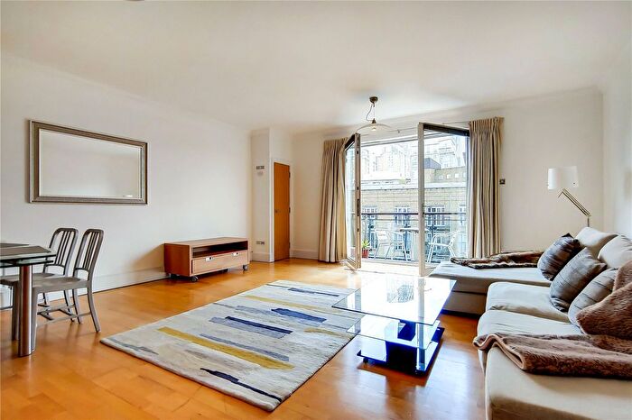 2 Bedroom Flat To Rent In Dunbar Wharf, - Narrow Street, Limehouse, London, E14